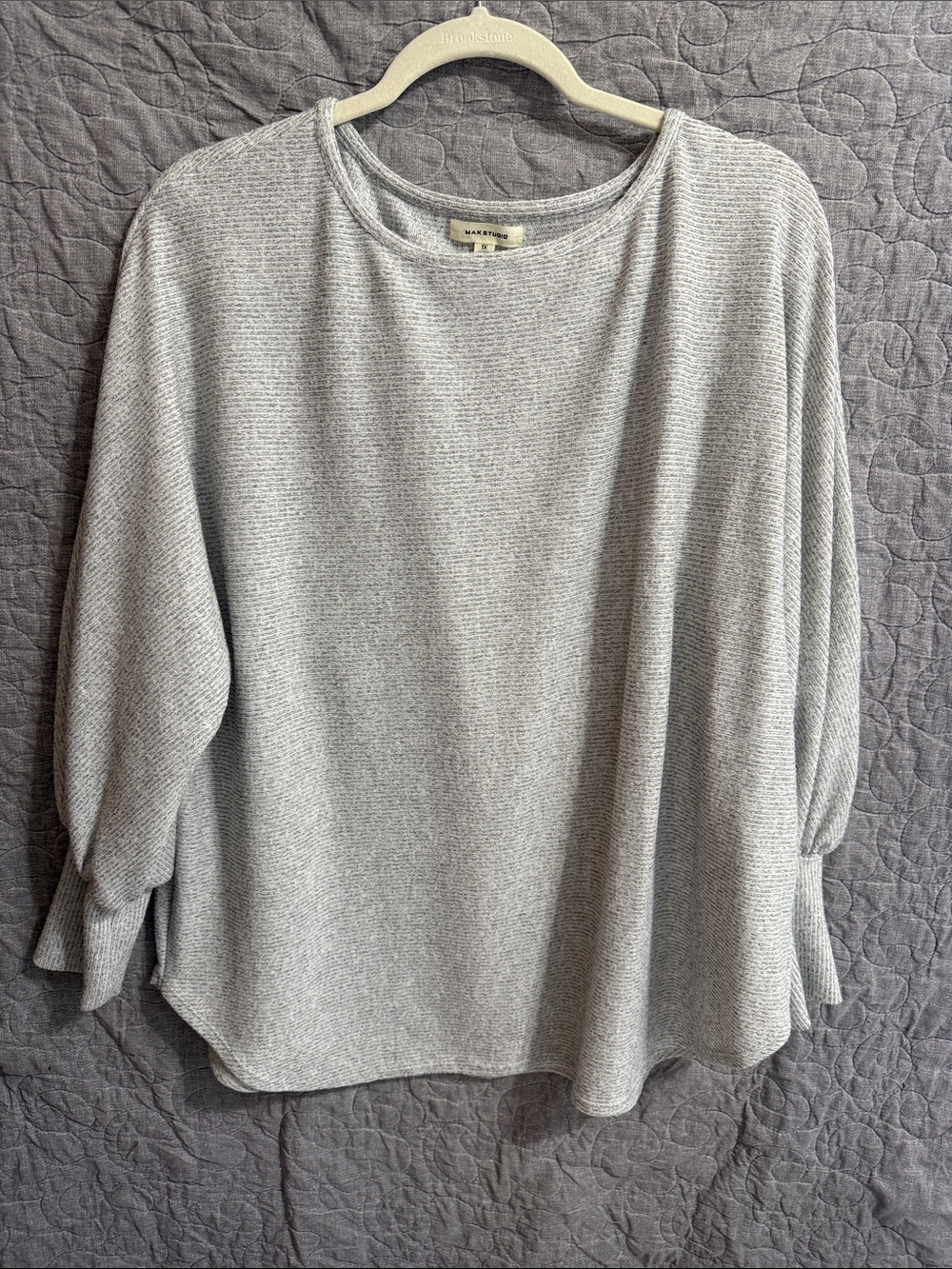 Max Studio Heather Gray Pullover Sweater